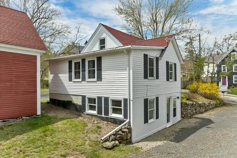 9 Elm Street Milton NH 03851