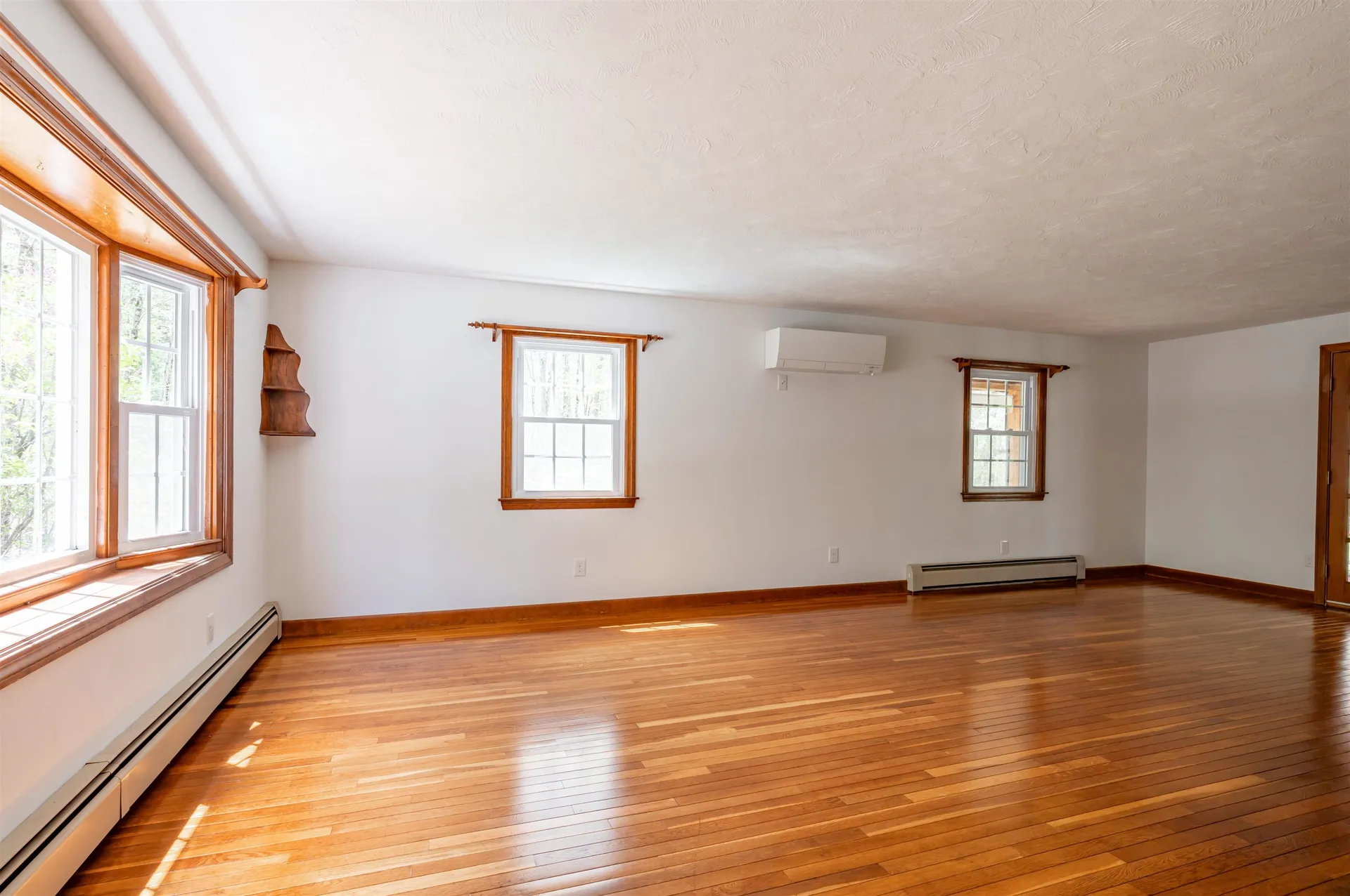 54 Towle Road Chester NH 03036
