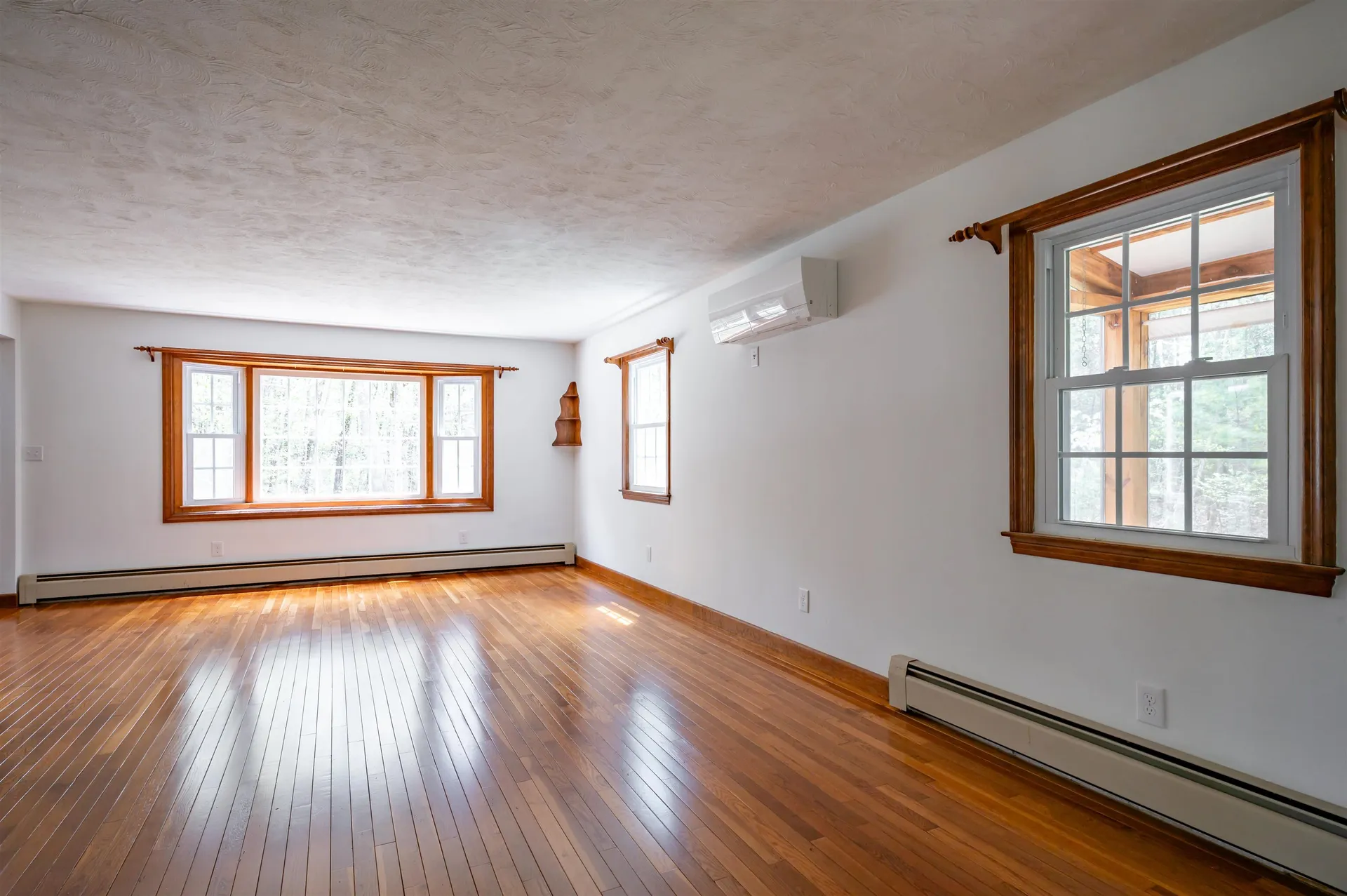 54 Towle Road Chester NH 03036