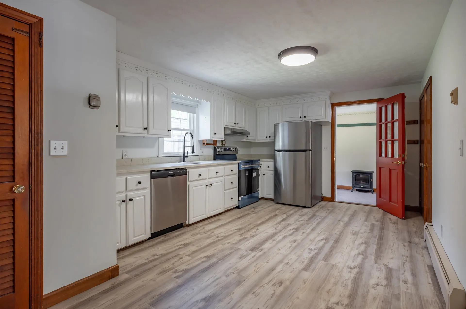 54 Towle Road Chester NH 03036
