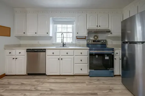 54 Towle Road Chester NH 03036