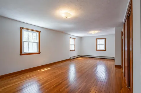 54 Towle Road Chester NH 03036