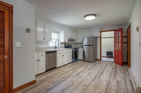 54 Towle Road Chester NH 03036