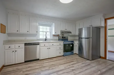 54 Towle Road Chester NH 03036
