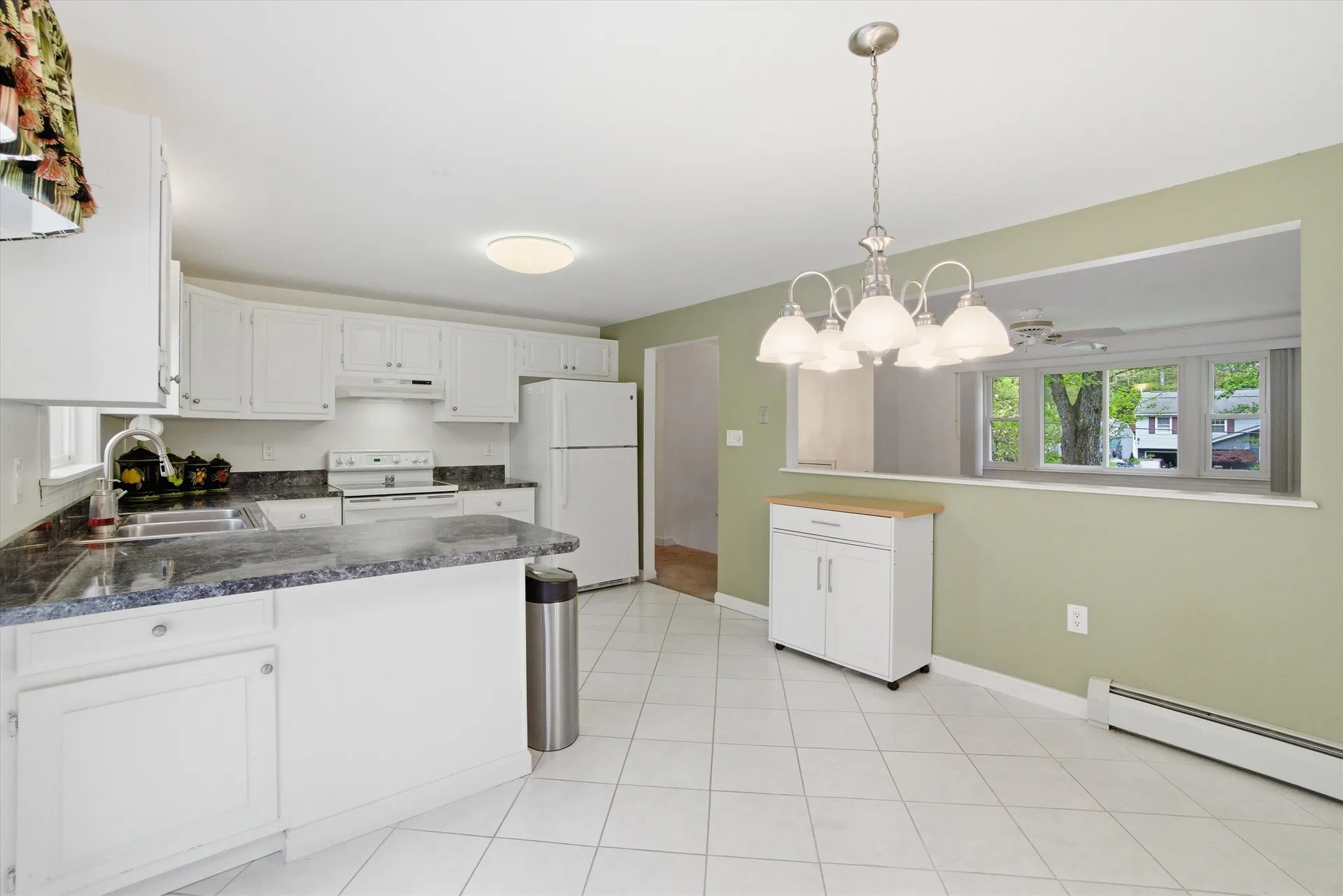 4 Timothy Lane Hudson NH 03051