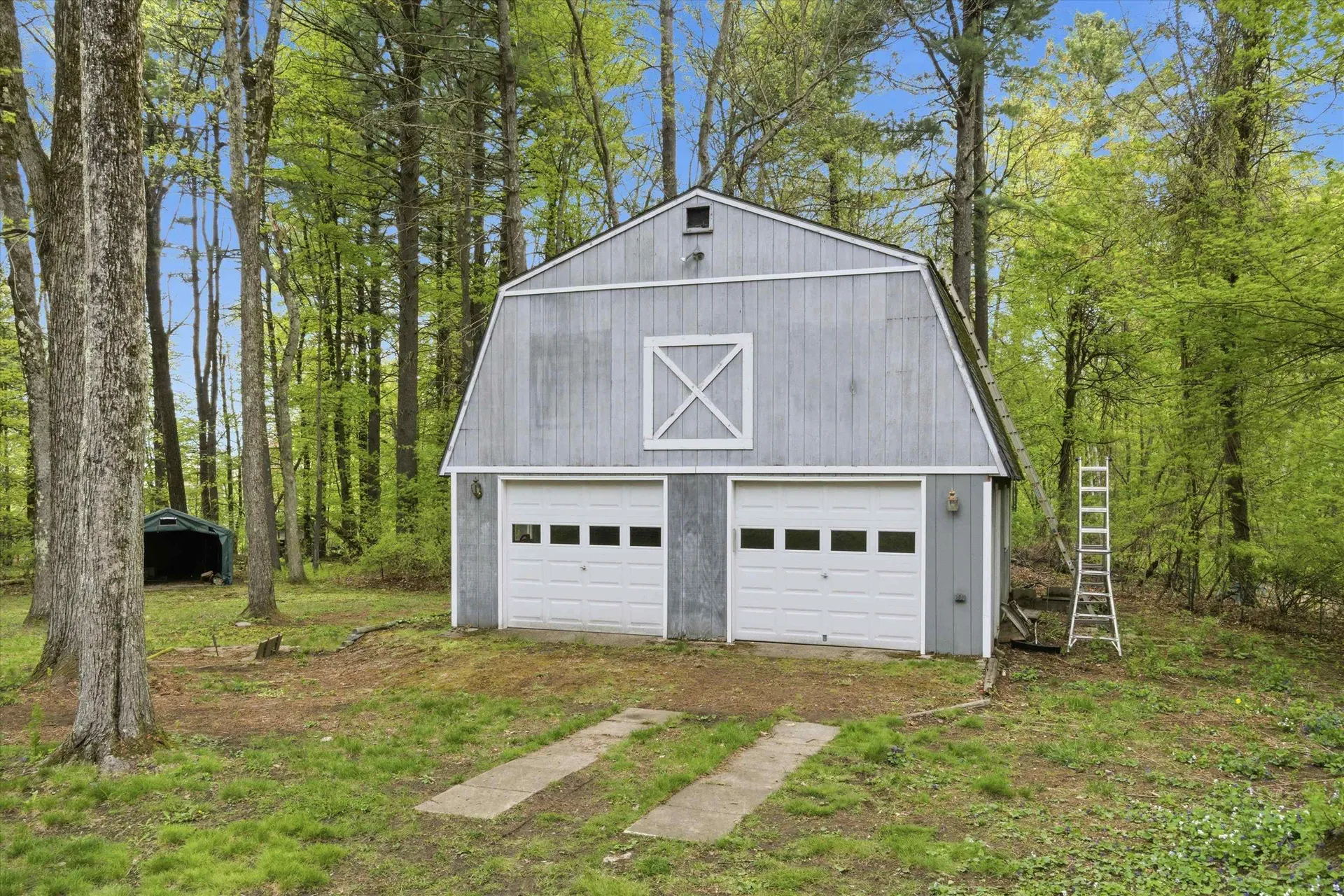 4 Timothy Lane Hudson NH 03051