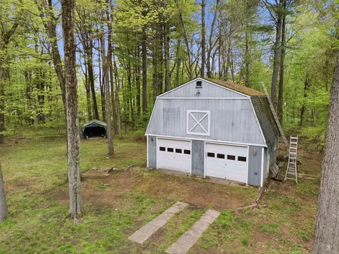 4 Timothy Lane Hudson NH 03051