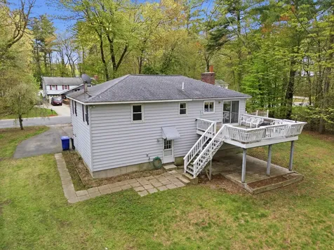 4 Timothy Lane Hudson NH 03051