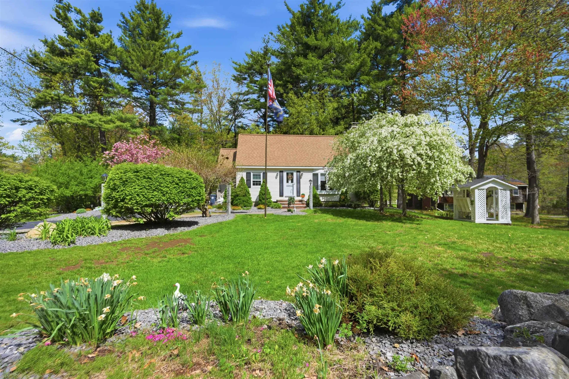 84 Woodridge Road Hampstead NH 03826