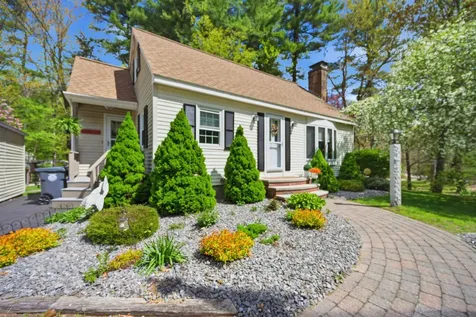 84 Woodridge Road Hampstead NH 03826