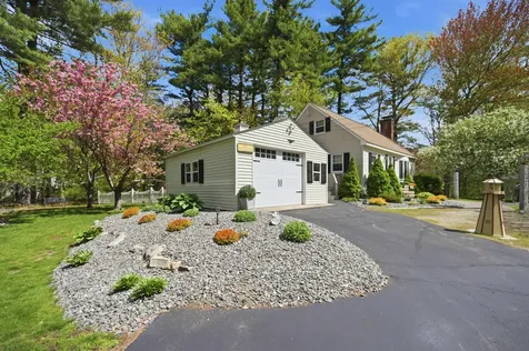 84 Woodridge Road Hampstead NH 03826