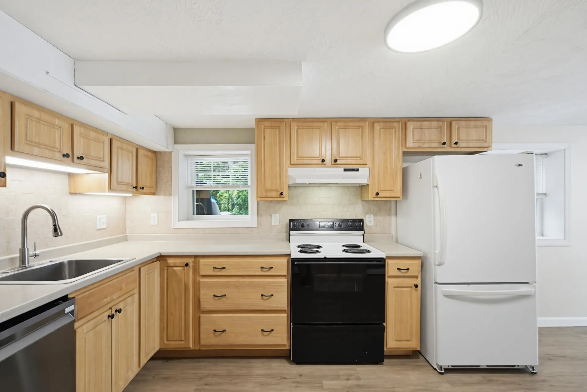 26 Pineridge Street Goffstown NH 03045
