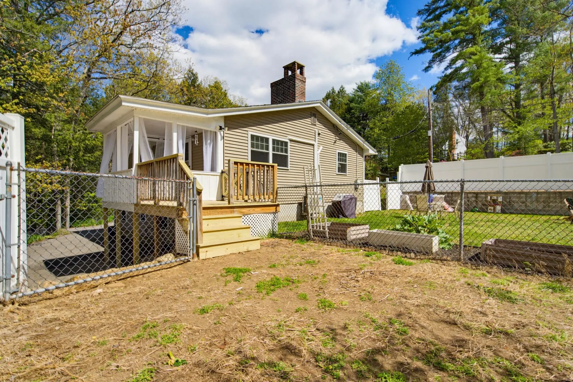 26 Pineridge Street Goffstown NH 03045