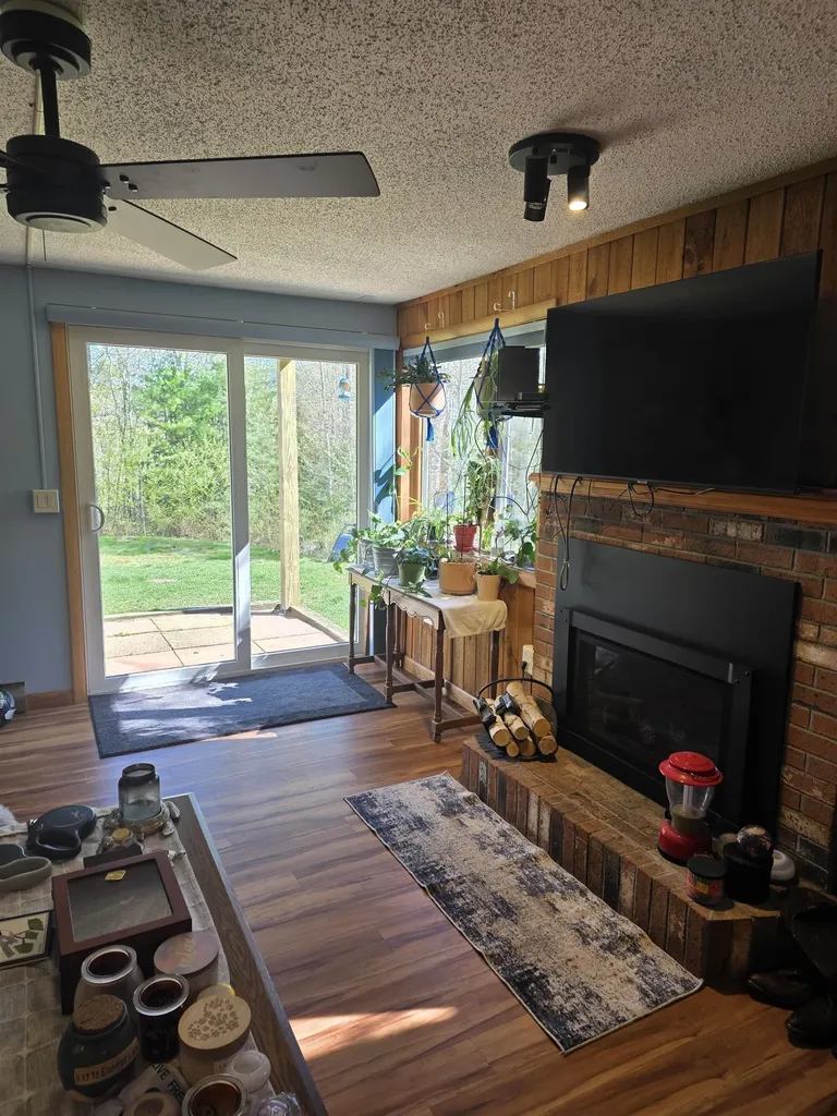 7 Laurel Circle Campton NH 03223