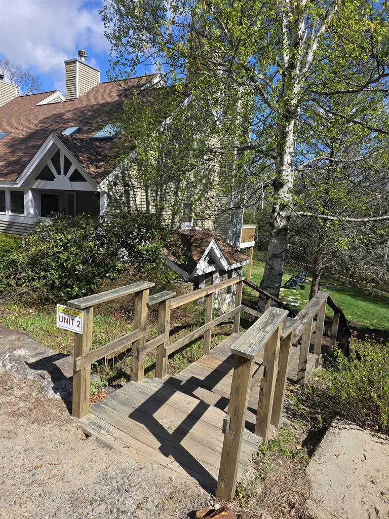 7 Laurel Circle Campton NH 03223