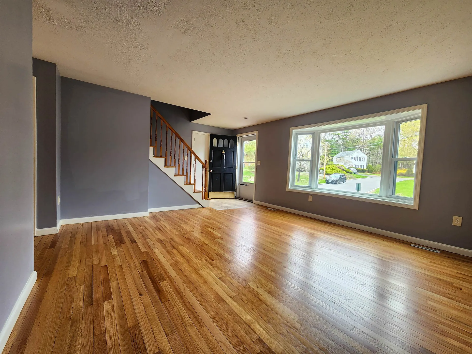 67 Burgundy Drive Nashua NH 03062