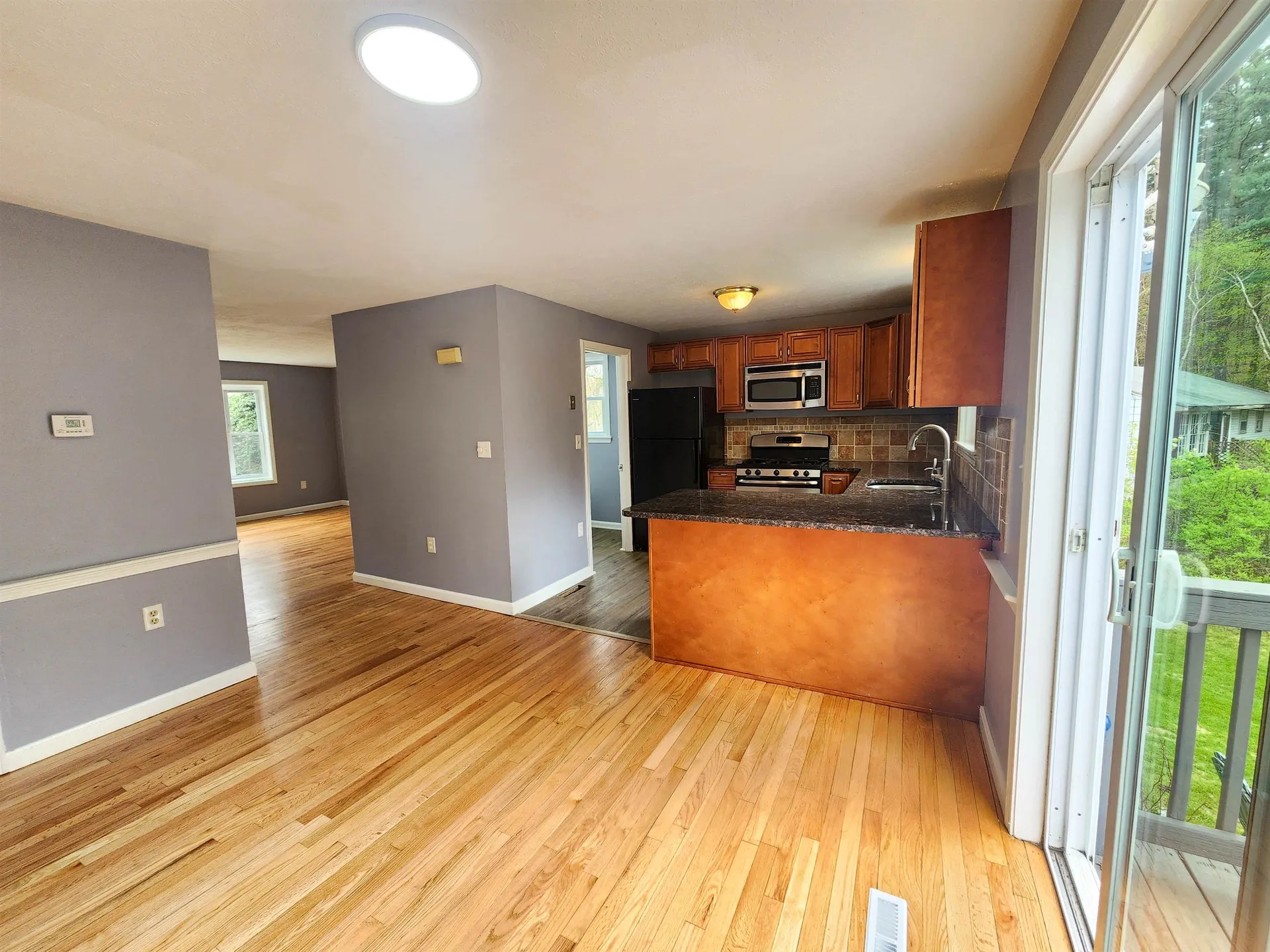 67 Burgundy Drive Nashua NH 03062