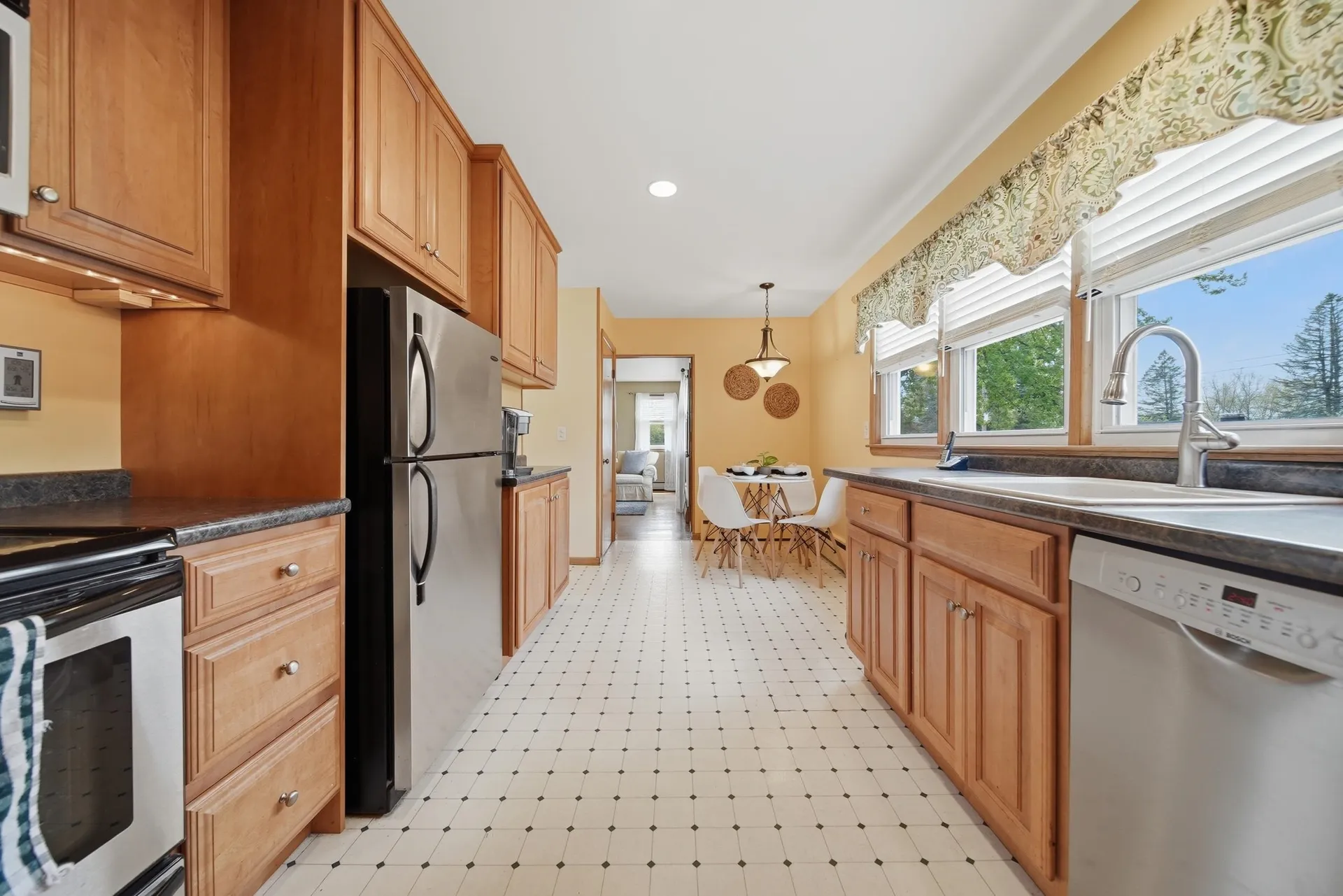 199 Coral Avenue Manchester NH 03104