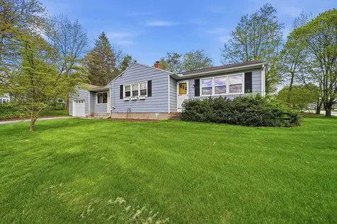 199 Coral Avenue Manchester NH 03104