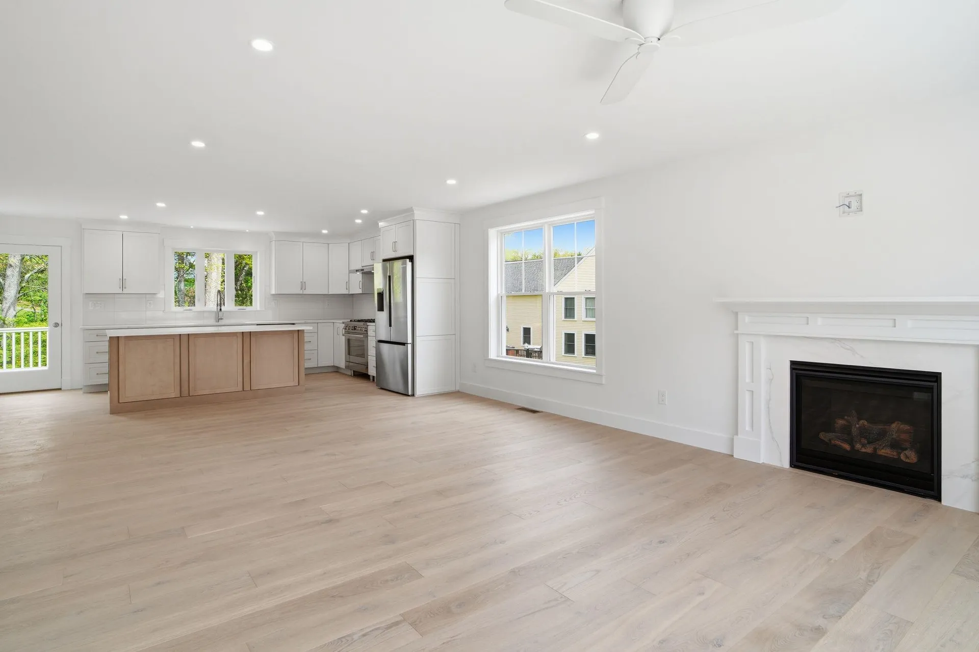 68 Farmington Road Nashua NH 03060