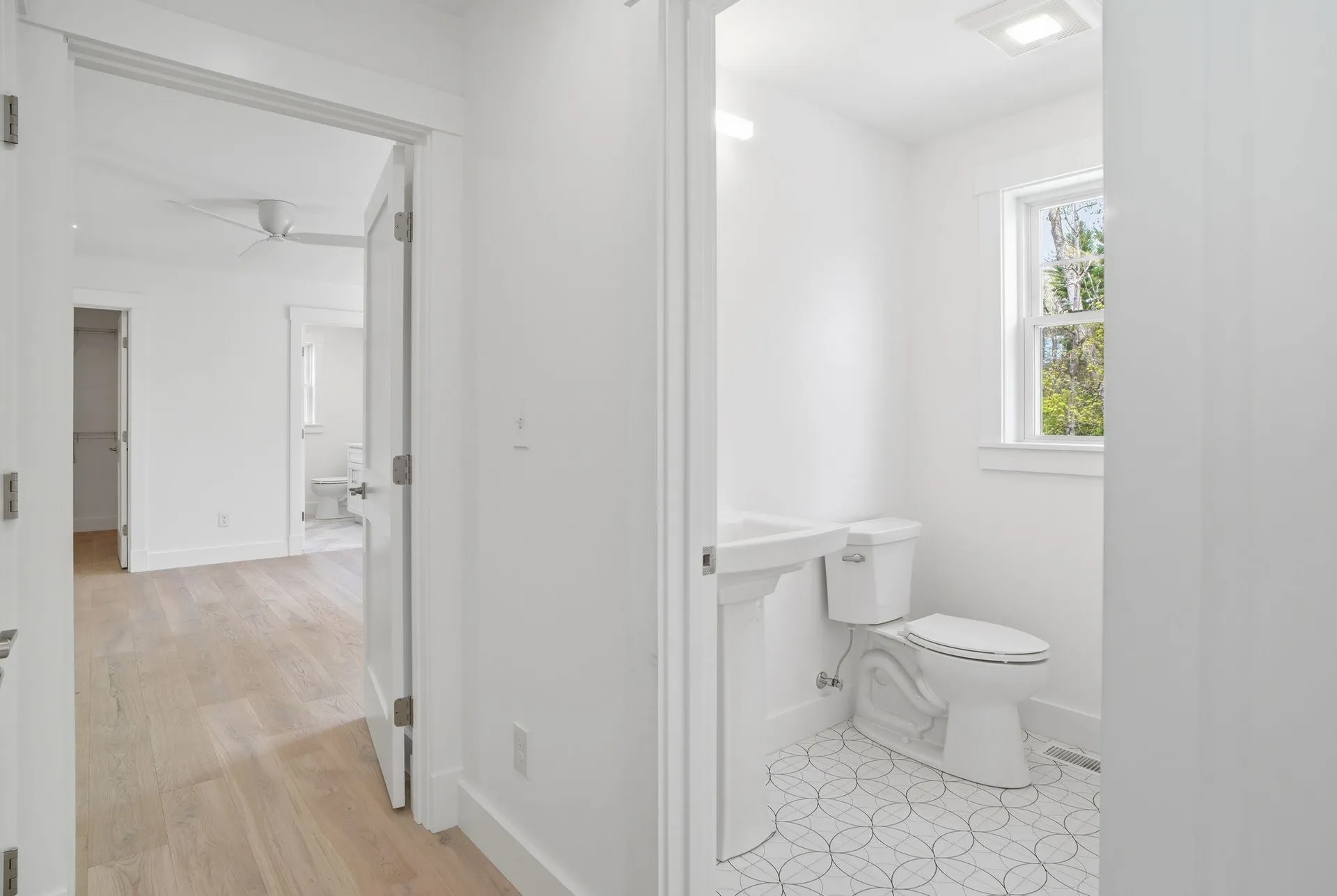 68 Farmington Road Nashua NH 03060