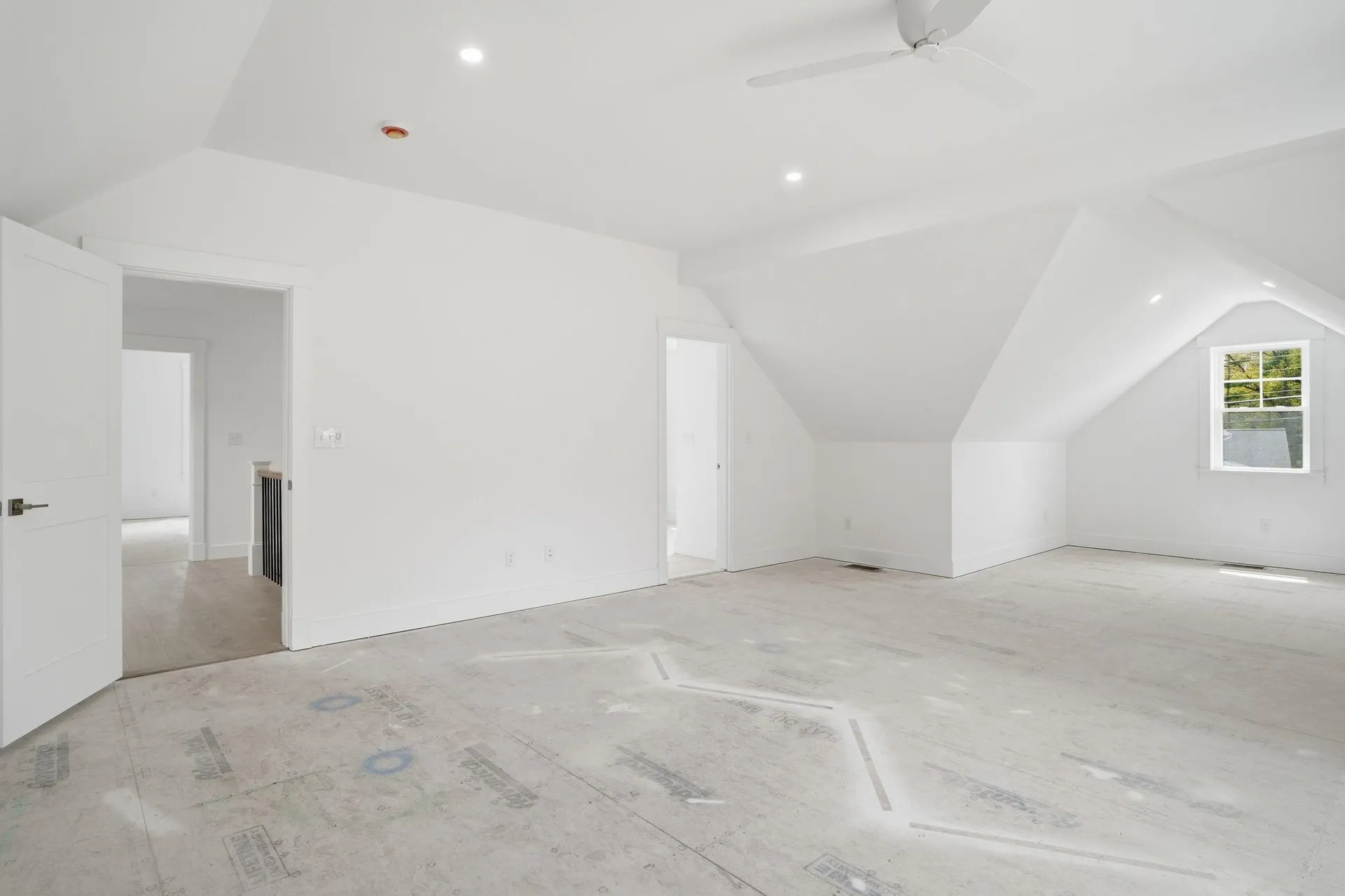 68 Farmington Road Nashua NH 03060