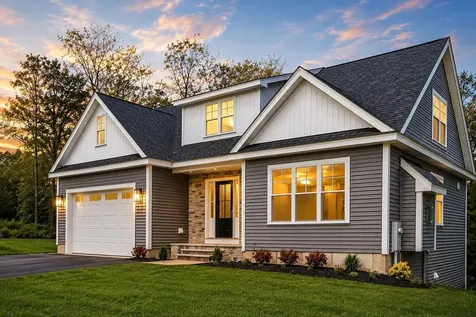 68 Farmington Road Nashua NH 03060