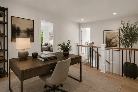 68 Farmington Road Nashua NH 03060