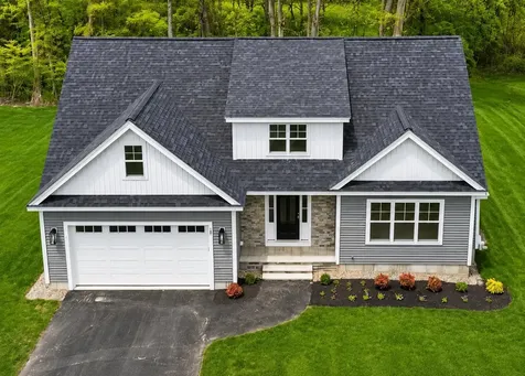 68 Farmington Road Nashua NH 03060