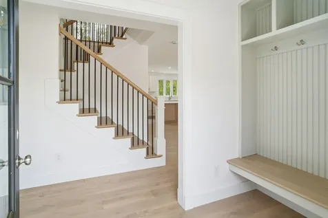 68 Farmington Road Nashua NH 03060