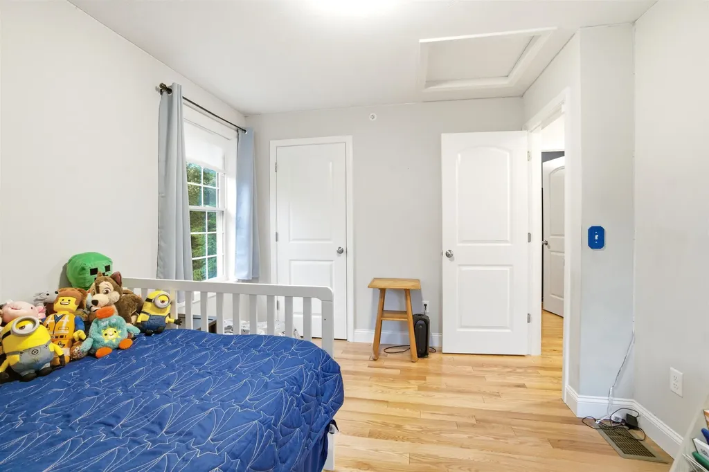84 Juniper Circle Auburn NH 03032