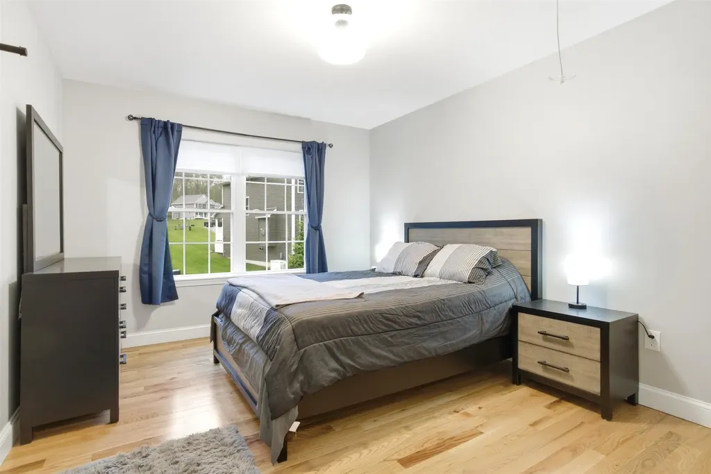 84 Juniper Circle Auburn NH 03032