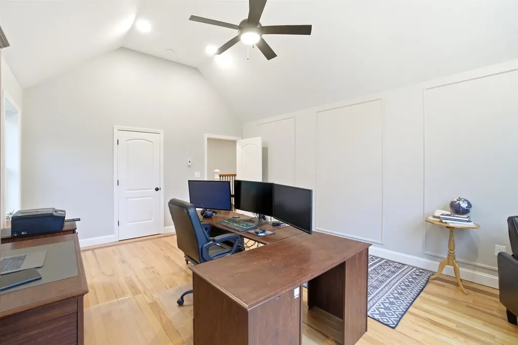 84 Juniper Circle Auburn NH 03032