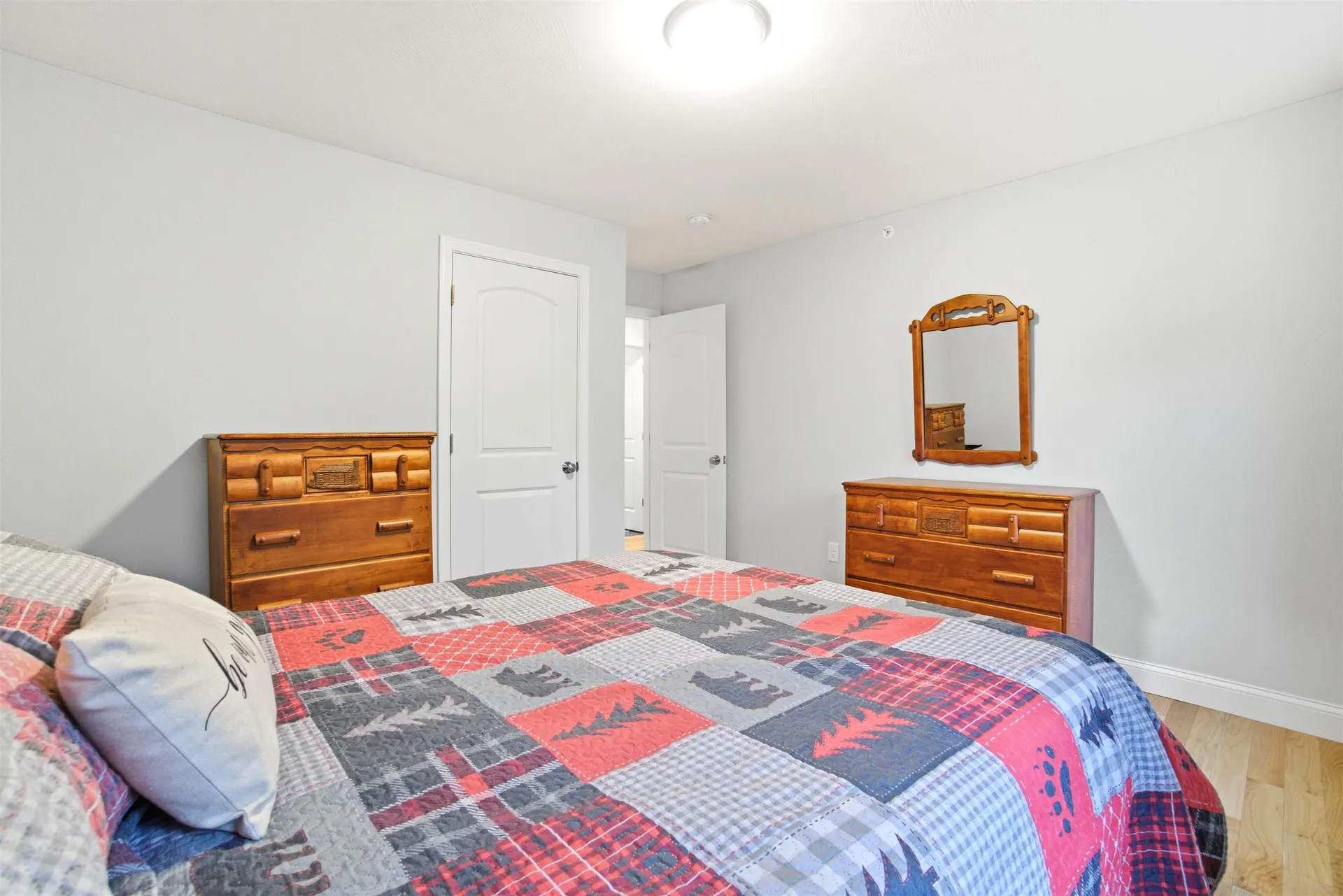 84 Juniper Circle Auburn NH 03032