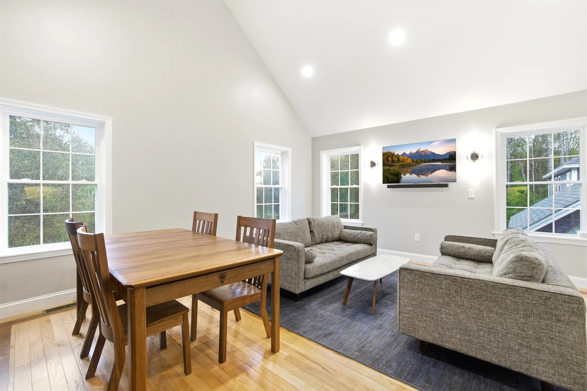 84 Juniper Circle Auburn NH 03032