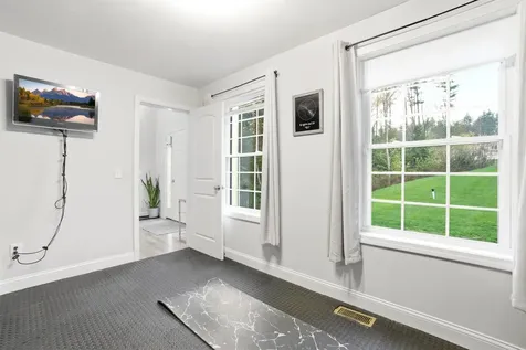 84 Juniper Circle Auburn NH 03032