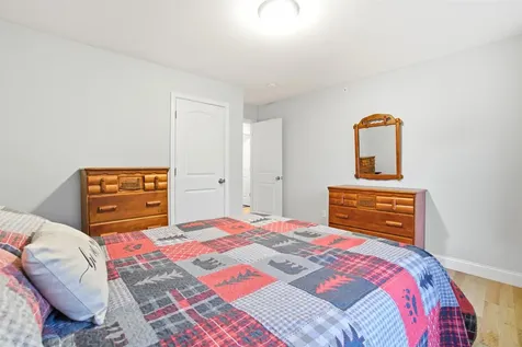 84 Juniper Circle Auburn NH 03032