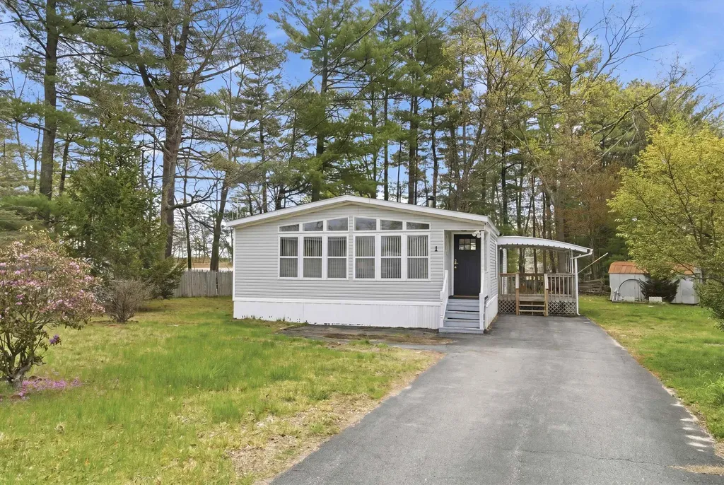 1 Longwood Lane Merrimack NH 03054