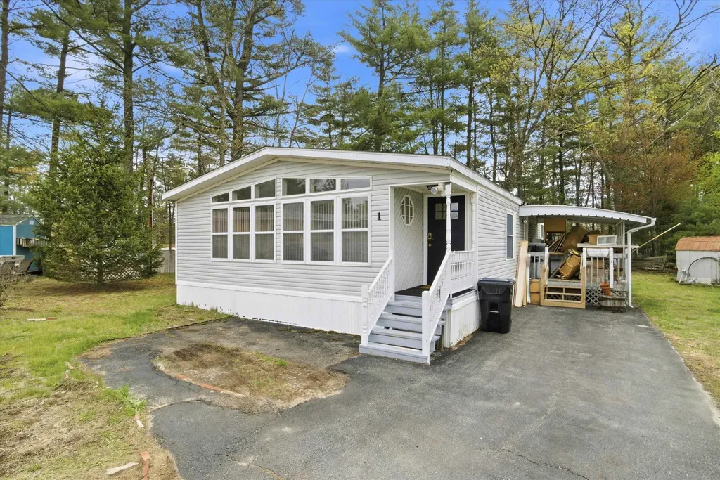 1 Longwood Lane Merrimack NH 03054