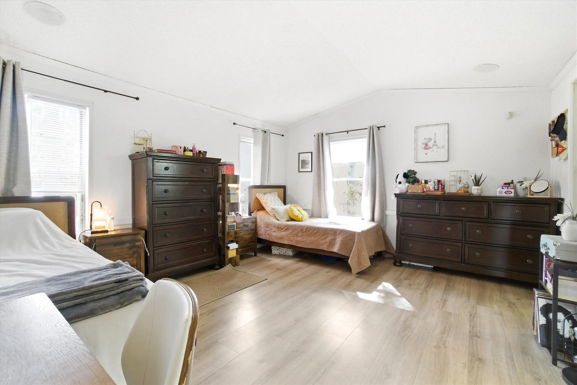 1 Longwood Lane Merrimack NH 03054