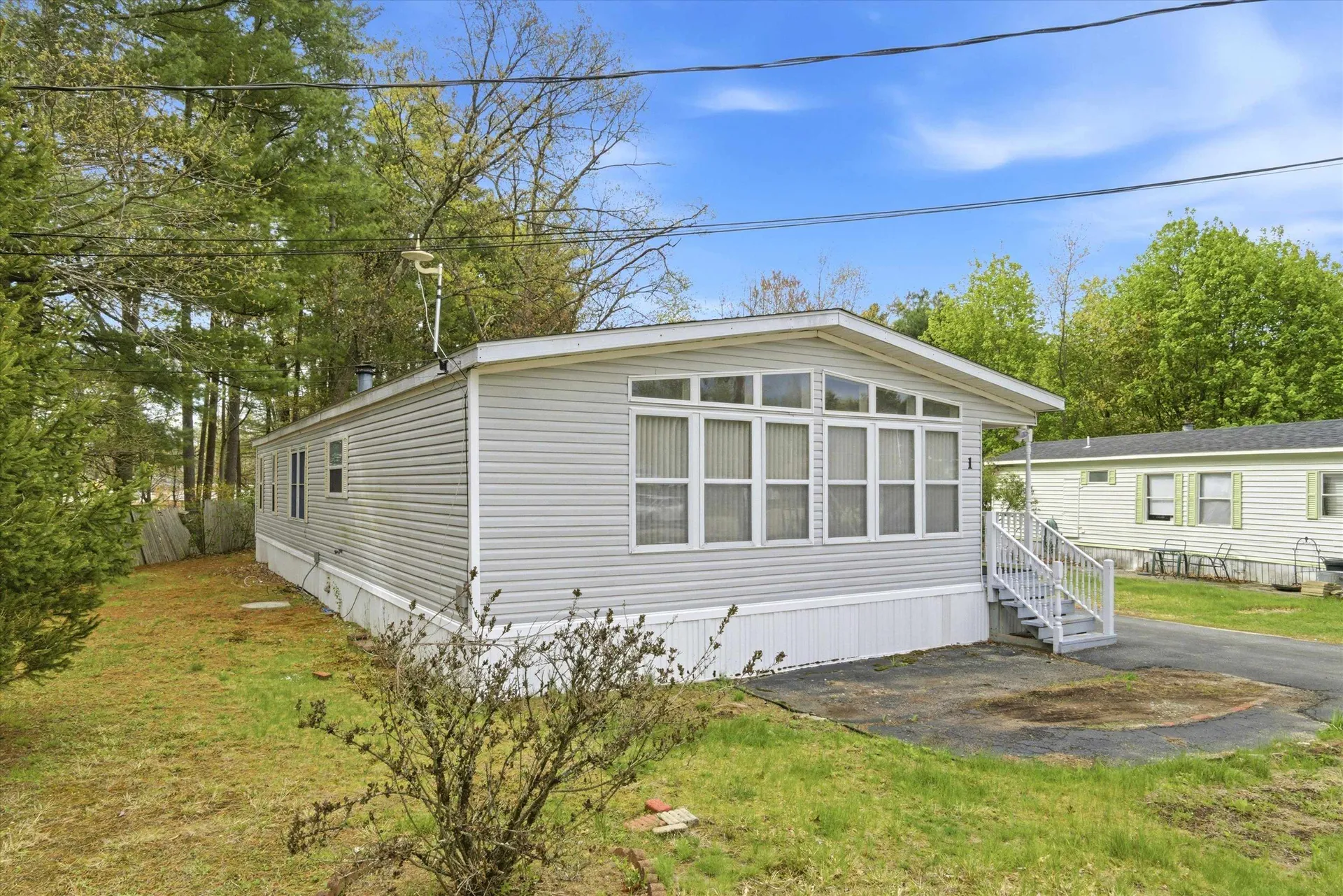 1 Longwood Lane Merrimack NH 03054
