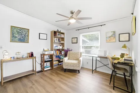 1 Longwood Lane Merrimack NH 03054
