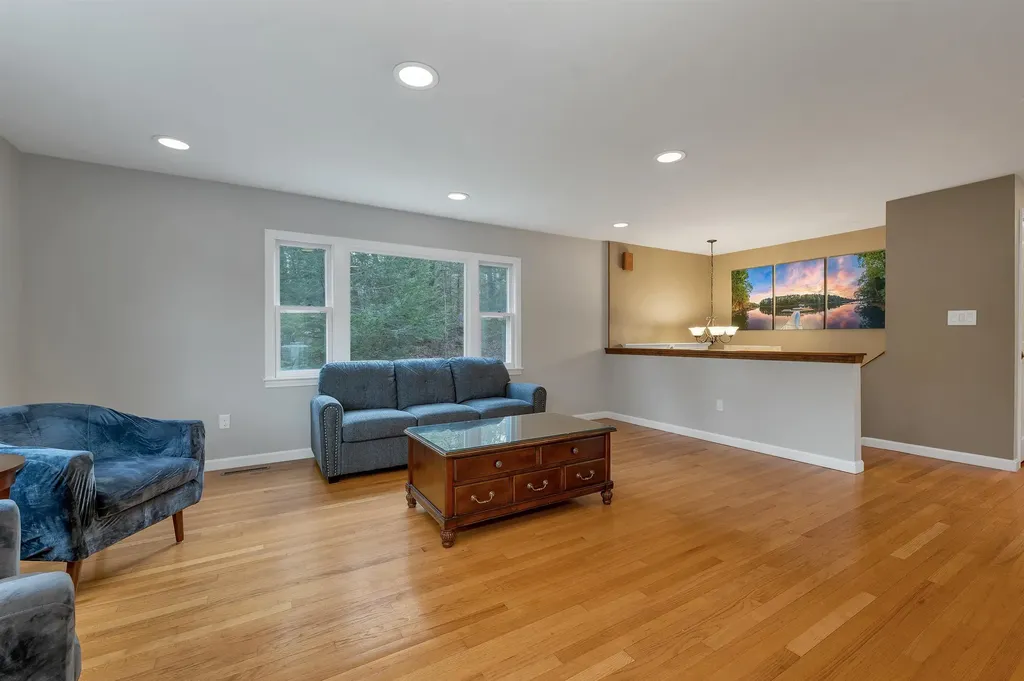 20 Birch Drive Newmarket NH 03857