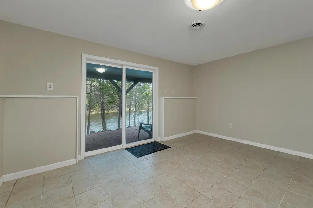 20 Birch Drive Newmarket NH 03857