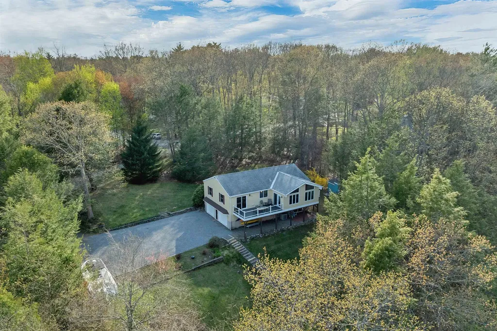 20 Birch Drive Newmarket NH 03857
