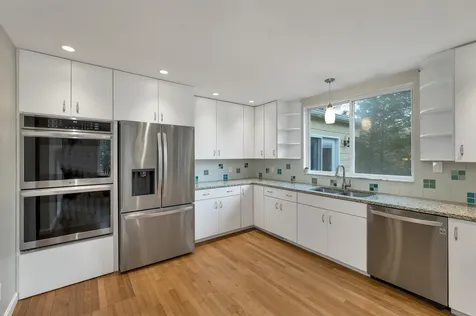 20 Birch Drive Newmarket NH 03857