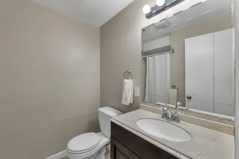 20 Birch Drive Newmarket NH 03857