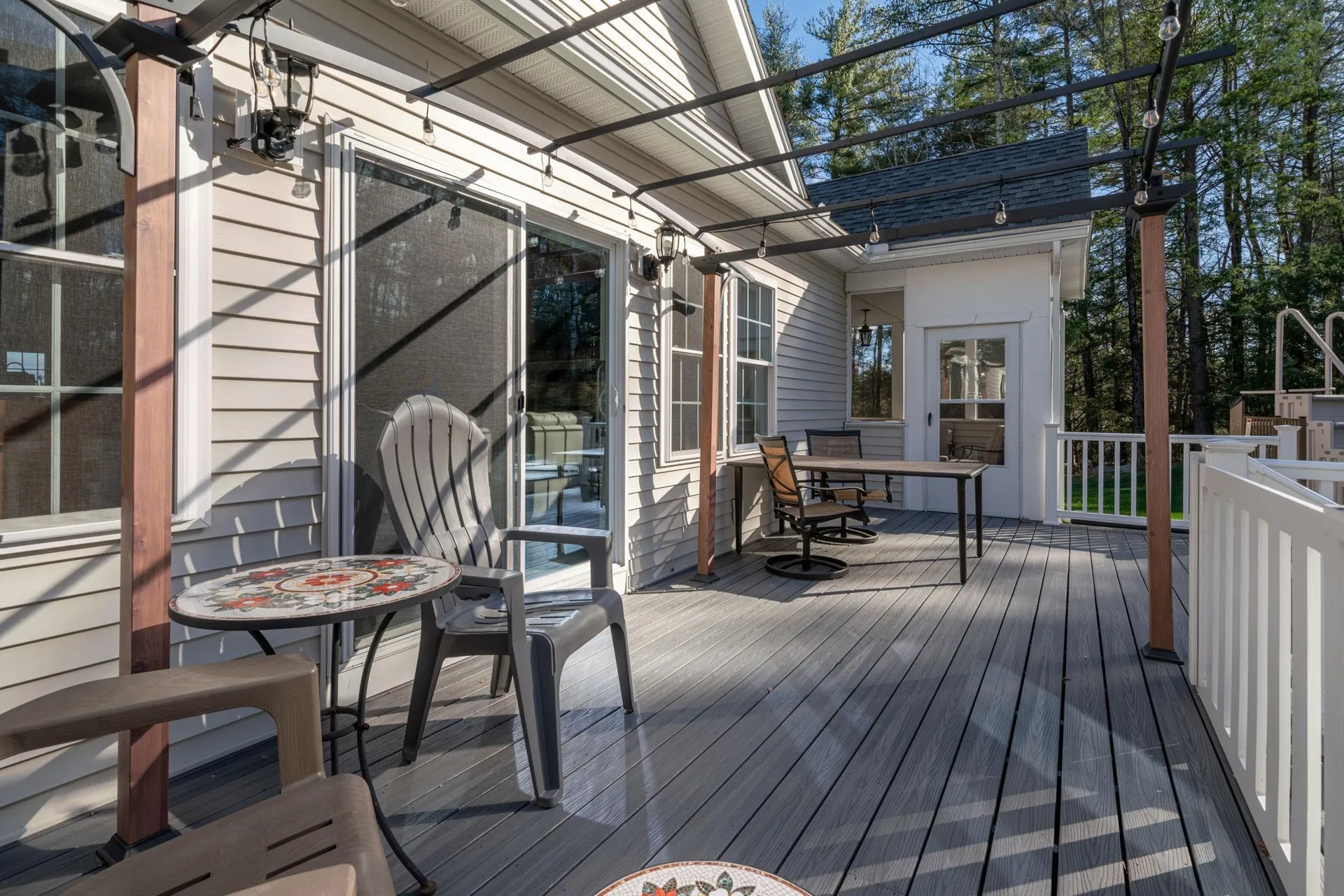 18 Steele Road Derry NH 03038