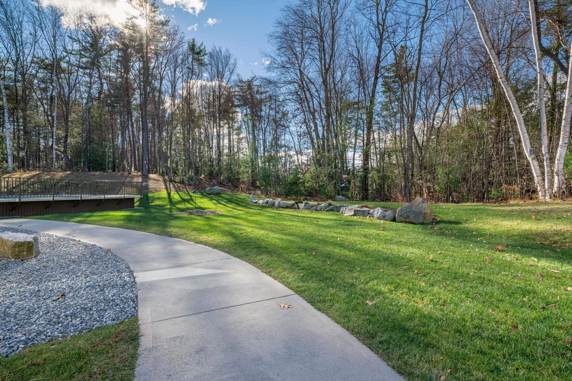 18 Steele Road Derry NH 03038