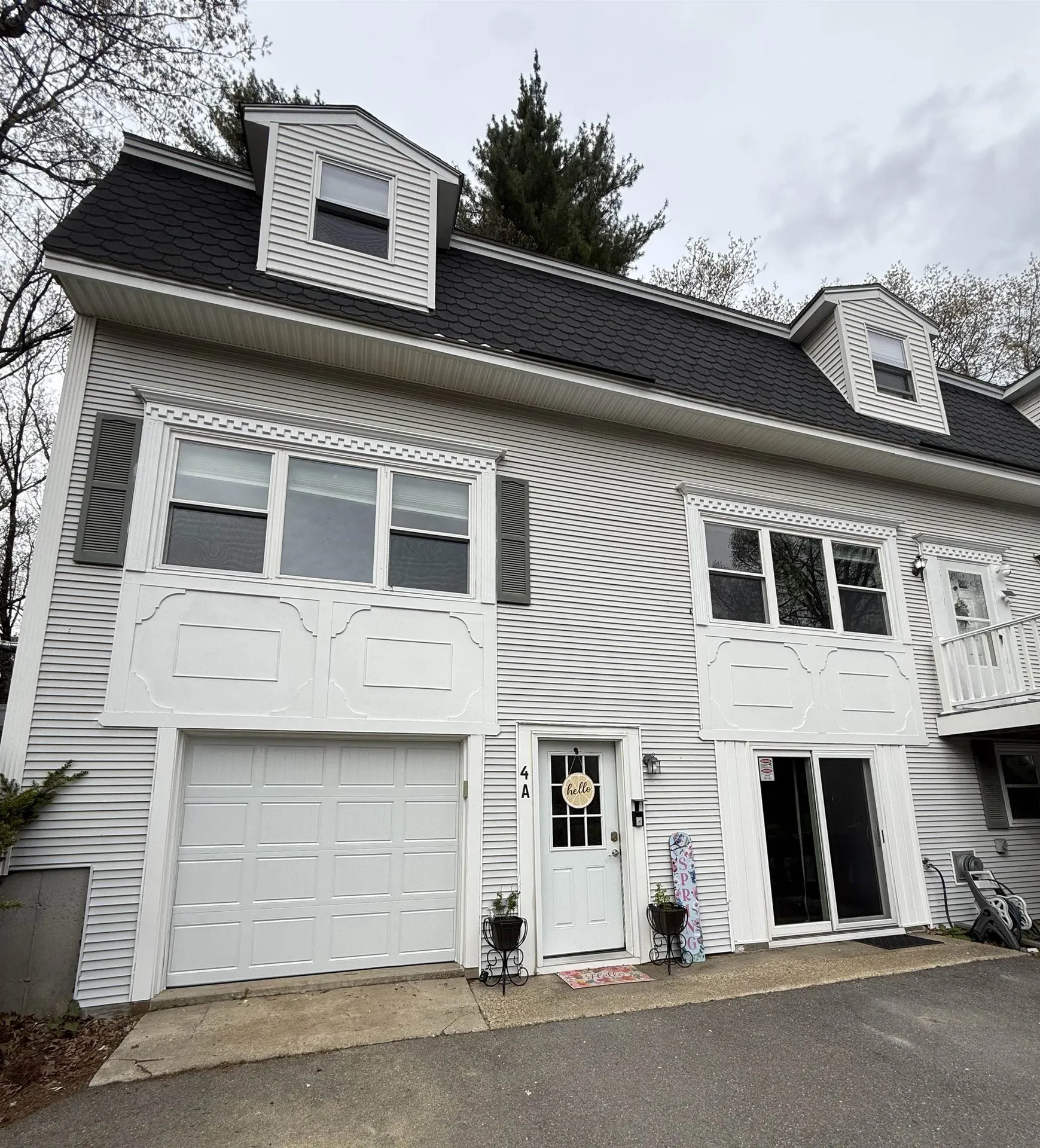 4 Sunset Drive Londonderry NH 03053